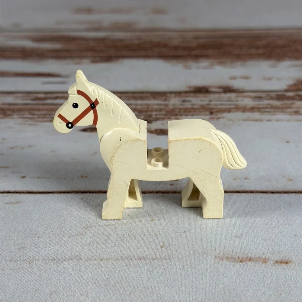 LEGO White Horse with Moveable Head Articulated Vintage Castle Farm Used
